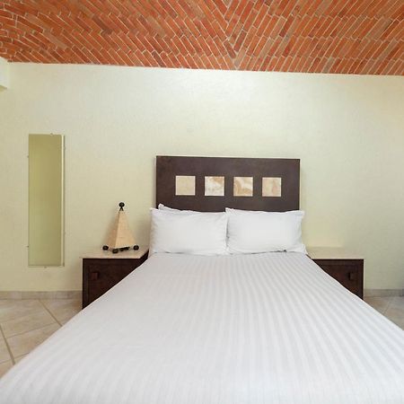 Capital O Cava Piedra Hotel Tequisquiapan Ngoại thất bức ảnh